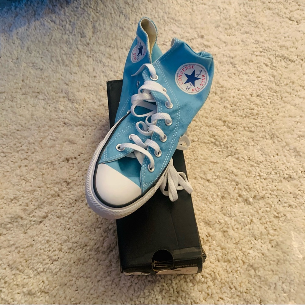 New! Converse Chuck Taylor All Star Hi in Sky Blue